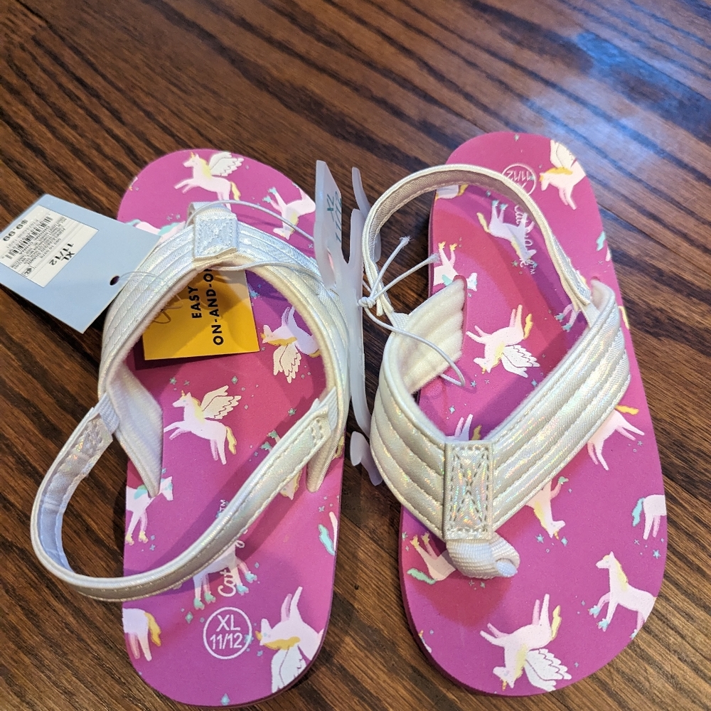 Cat & Jack size 11-12 flip-flops. NWT excellent condition